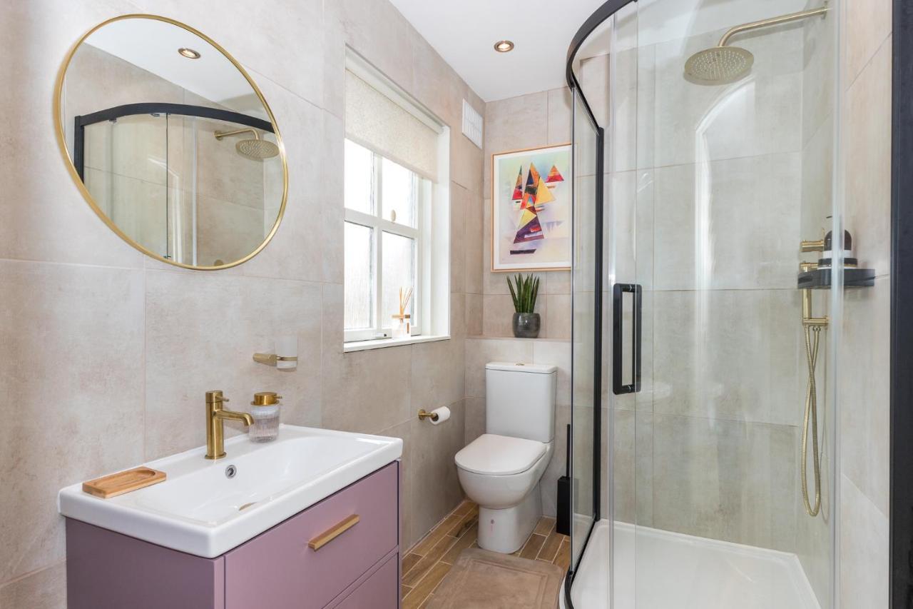 Fashionable Chic Townhouse In D4 Dublin Exterior foto